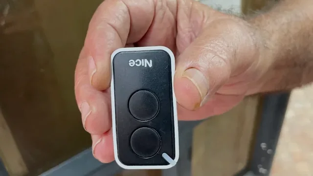 שכפול שלט לשער חשמלי ומחסום חניה בחיפה